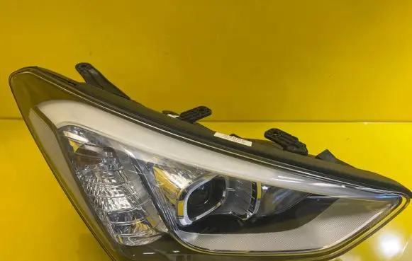 Hyundai Santa Fe Headlight/headlamp 92102-B8210
