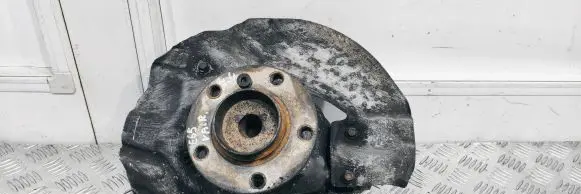 BMW 7 E65 E66 Front wheel hub spindle knuckle