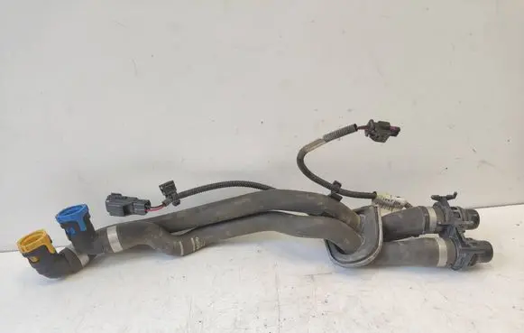Volvo V60 Engine coolant pipe/hose 31368175