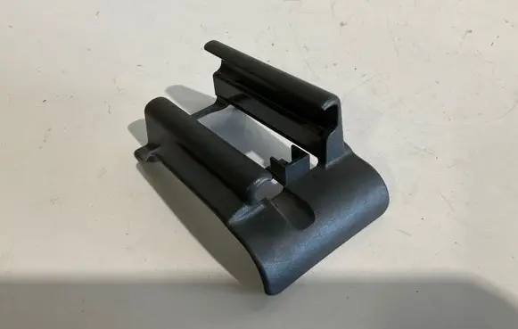 Mercedes-Benz E W211 Front driver seat rail trim 2119190520 70040001