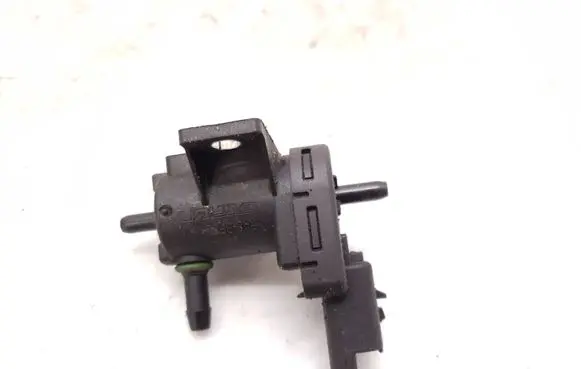 Citroen C5 Turbo solenoid valve 9665558580