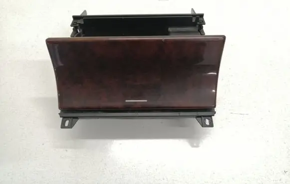 Mercedes-Benz E W210 Ashtray (front) 