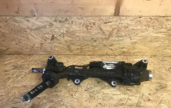 BMW 7 F01 F02 F03 F04 Steering rack 6858131