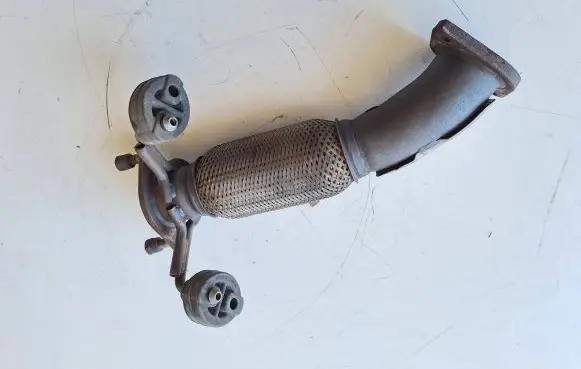 Hyundai i30 Muffler pipe connector clamp 