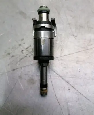 KIA Ceed Fuel injector 3531003ACO