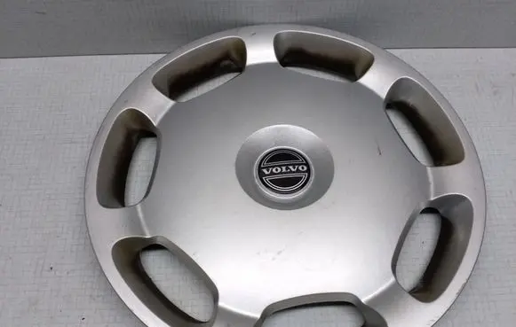 Volvo V70 R15 wheel hub/cap/trim 30714560 VLT0041