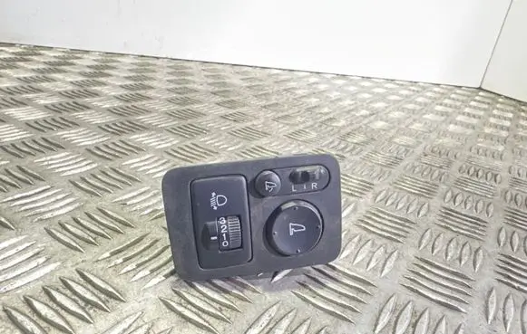 Honda CR-V Wing mirror switch M33212 M37548