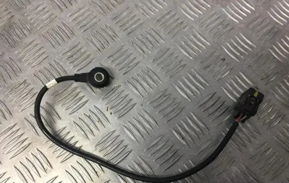 Detonation knock sensor
