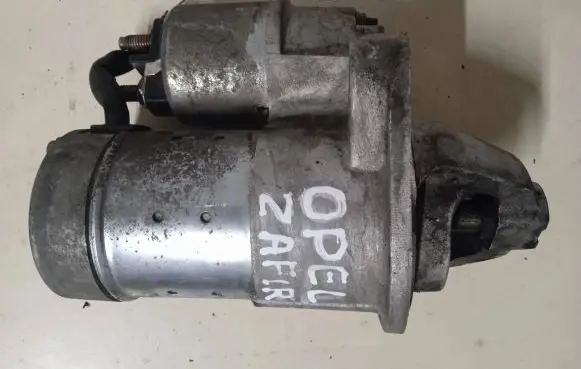 Opel Zafira B Starter motor