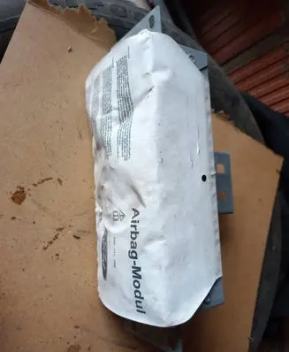 Ford Mondeo Mk III Passenger airbag 1s71f042b84ah