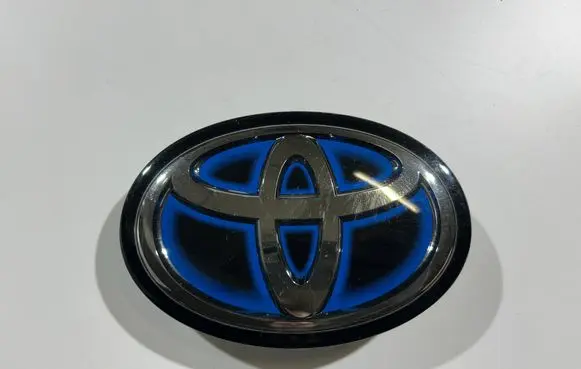 Toyota Corolla E210 E21 Manufacturer badge logo/emblem 9097502124 9097502136 3383373