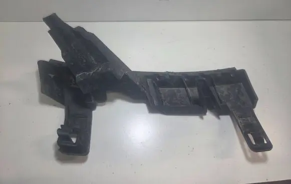 Land Rover Range Rover Sport L494 Front bumper mounting bracket DK6217C863AA
