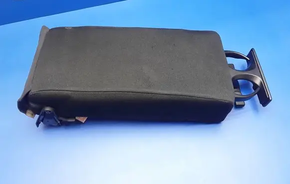 Lexus IS 220D-250-350 Rear seat armrest XE20