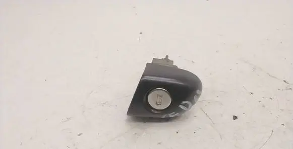 BMW 3 E46 Front door lock (next to the handle) 8253473