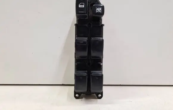 Toyota Avensis Verso Electric window control switch 8404044030