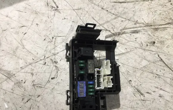 Nissan Qashqai Fuse box set 7254576330 7154576330