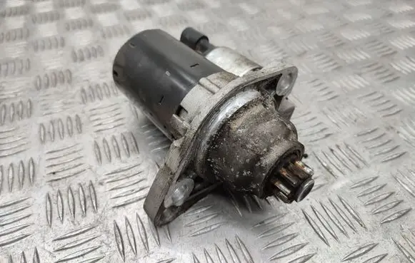 Skoda Yeti (5L) Starter motor 0001120410 0AH911023A