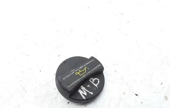 Mercedes-Benz C W203 Oil filler cap A0000100285