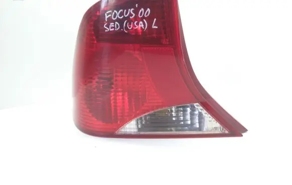 Ford Focus Rear/tail lights YS4X-13405lb