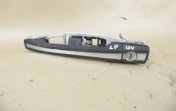 Mercedes-Benz E W124 Front door exterior handle 