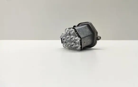Front indicator light