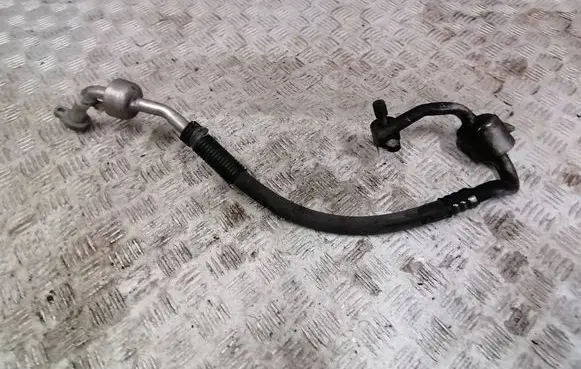 Ford Focus Air conditioning (A/C) pipe/hose 