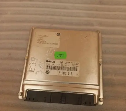 BMW 5 E39 Engine control unit/module 7785116 0281001830