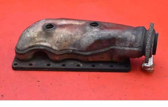 Audi A8 S8 D2 4D Exhaust manifold 077253033E