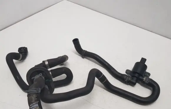 Audi A5 Sportback 8TA Engine coolant pipe/hose 8K0819332G 8K1819374E 8K1819350CJ