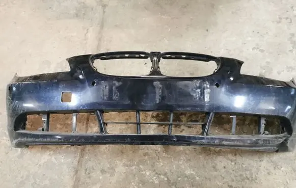 BMW 5 E60 E61 Front bumper 7168881