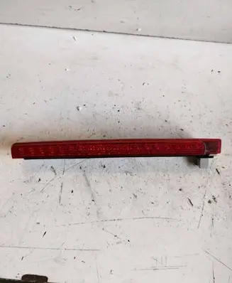 Mercedes-Benz E W211 Third/center stoplight A2118200256