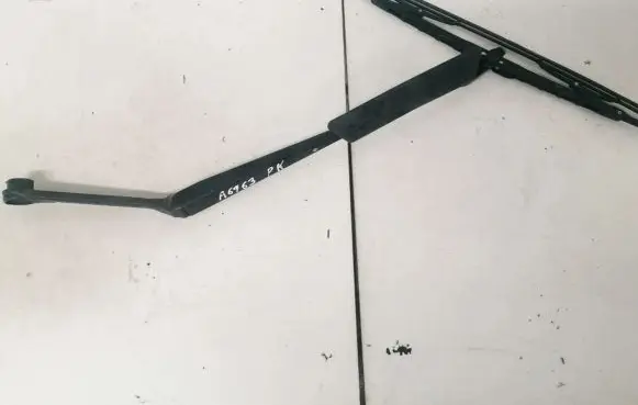 Mazda 323 Front wiper blade arm