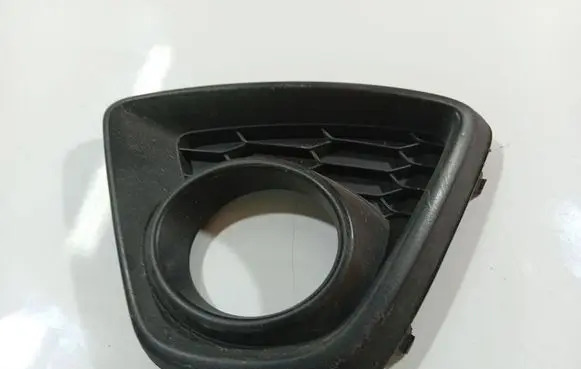 Mazda 5 Front bumper lower grill KD5350C21 KD53-50C21