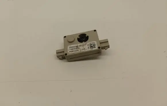 BMW 1 E81 E87 Antenna control unit 6990090