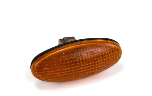 Nissan Almera Tino Front fender indicator light 6R01458