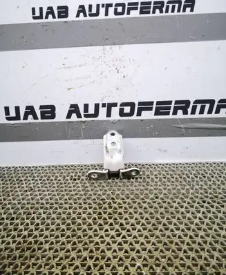 Hyundai i40 Rear door lower hinge