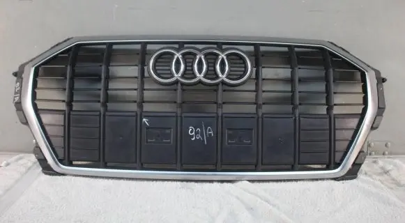 Audi Q3 F3 Front grill 83A853651A 83A853651 03AU326