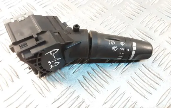 Nissan Primera Wiper control stalk 25260AV715