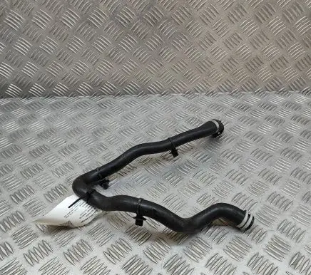 Volvo XC40 Engine coolant pipe/hose 32138746