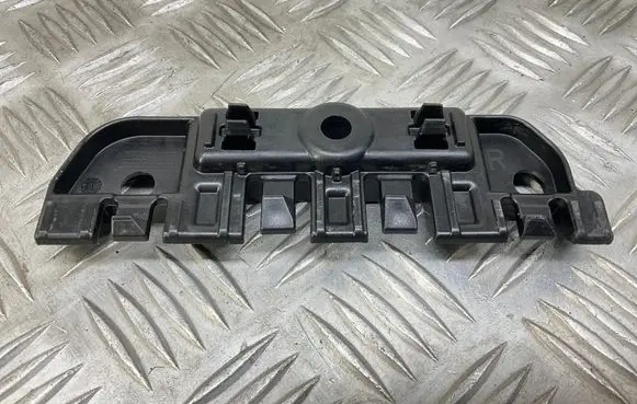 Audi A7 S7 4G Fender mounting bracket 4G8853922A