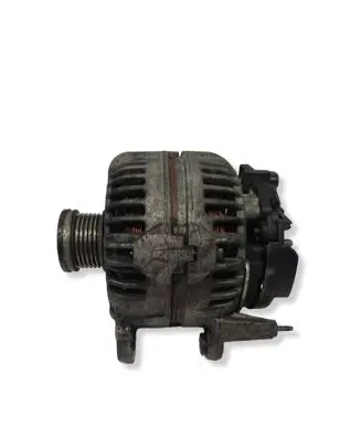 Volkswagen PASSAT B6 Generator/alternator 03C903023A 0124525093
