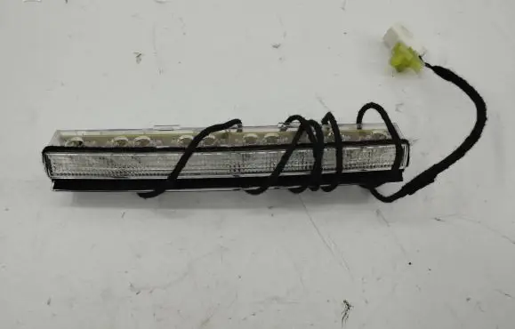 Maserati Quattroporte Third/center stoplight 203525