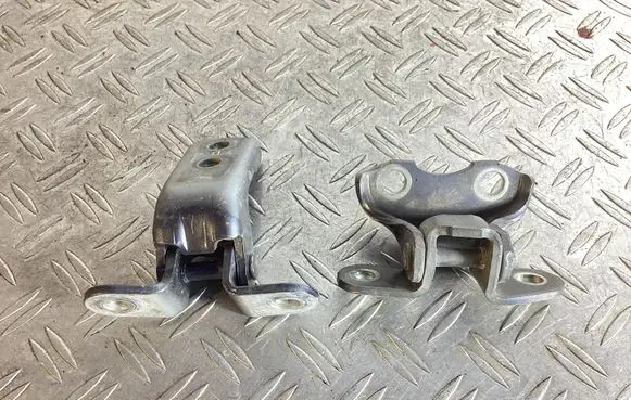 Lexus GS 250 350 300H 450H Front door upper hinge 