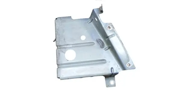 Renault Master III Fender mounting bracket 631221215R