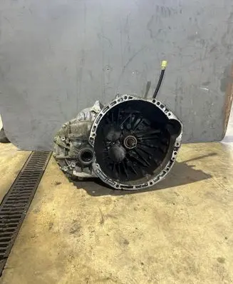 Nissan NV300 Manual 6 speed gearbox 320104387R PF6068 70566