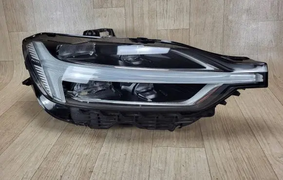 Volvo XC60 Headlight/headlamp 31420412