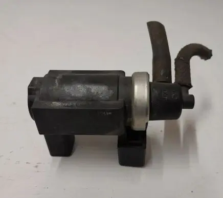 Audi A4 S4 B6 8E 8H Turbo solenoid valve 8E0906628 7129903333