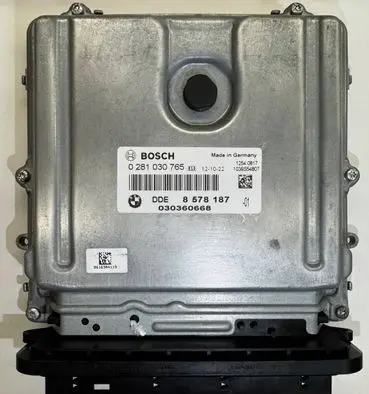 BMW 5 F10 F11 Engine control unit/module ECU 8578187 DDE8578187 0281030765