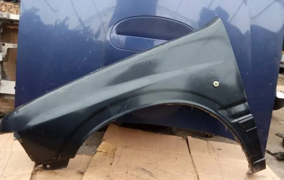 Opel Frontera A Fender