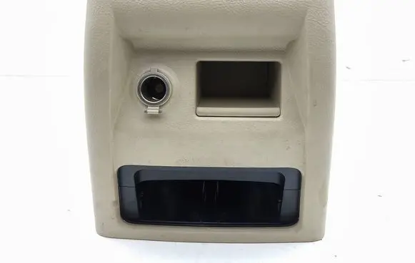 Hyundai Santa Fe Center console decorative trim 846702B100